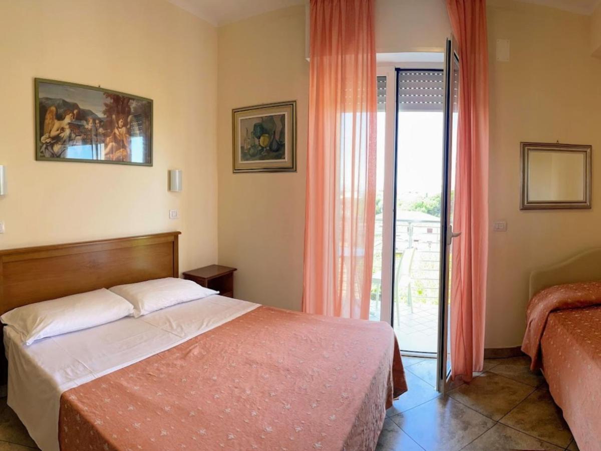 Hotel Franca Milano Marittima Exterior photo