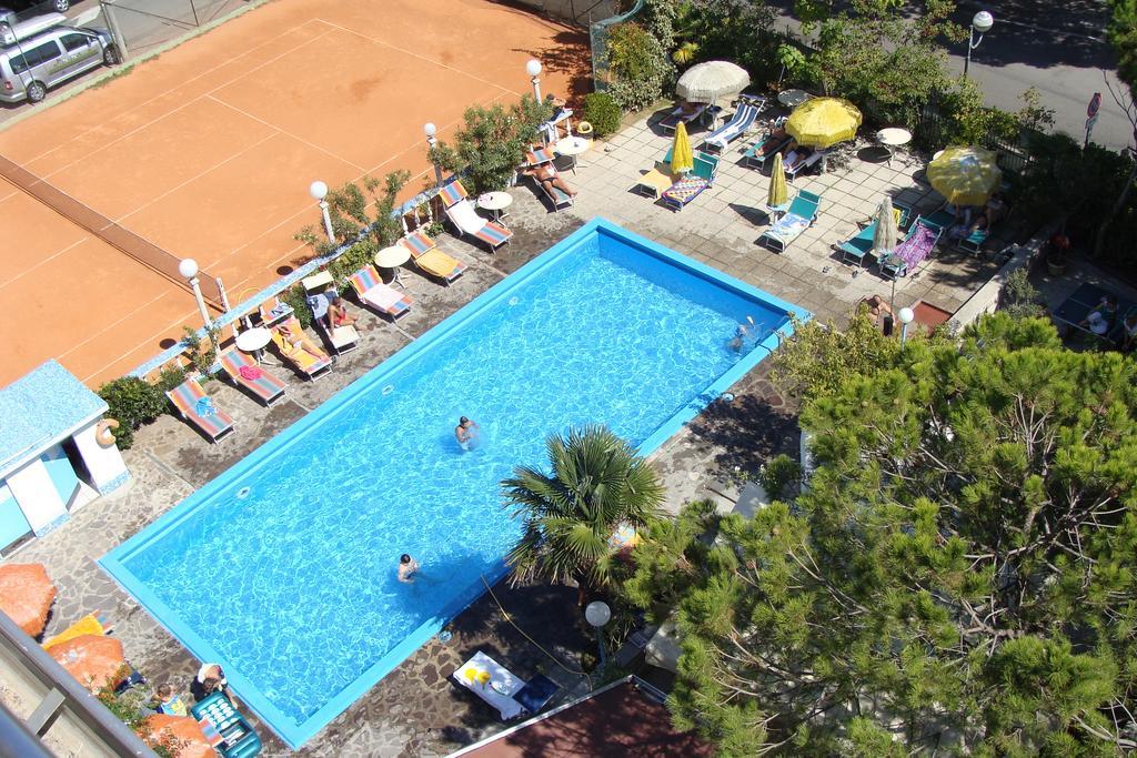 Hotel Franca Milano Marittima Exterior photo